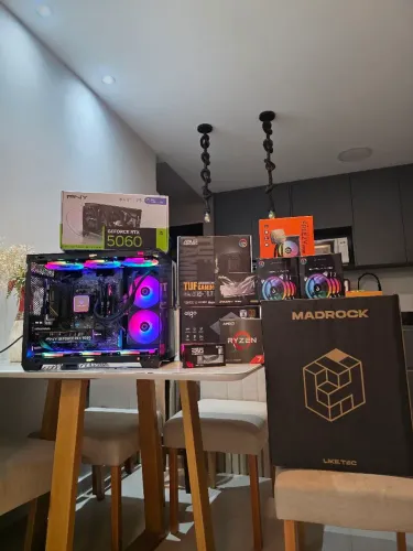 PC GAMER TODAS PEÇAS NOVAS RTX 5060 | 32GB | RYZEN 7 5700X | 1TB NVME | LEIA O ANÚNCIO