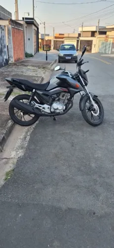 Honda CG/Fan 2020/2021 baixo km.