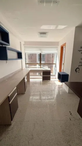 Pronta! Sala comercial na Zona Norte!