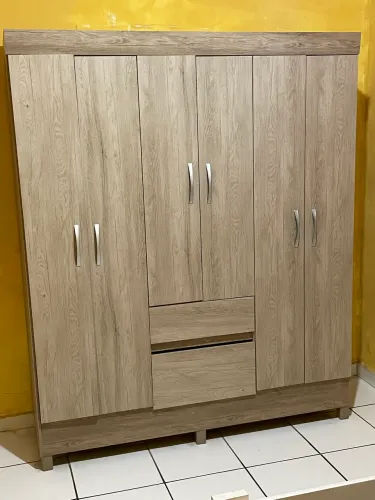 Guarda roupa de solteiro