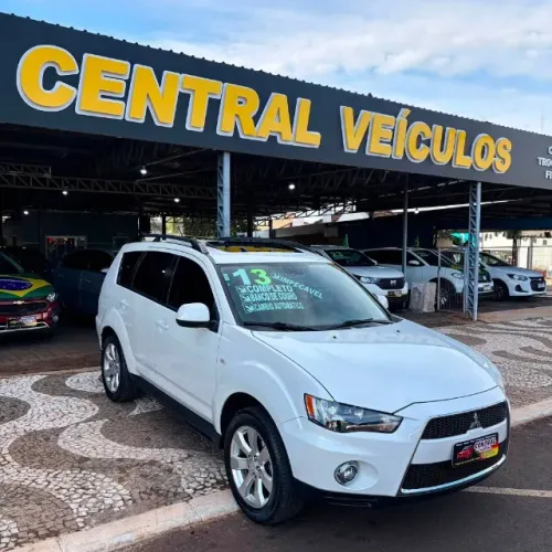 Mitsubishi Outlander 2.0 16V 160cv Aut. 2013