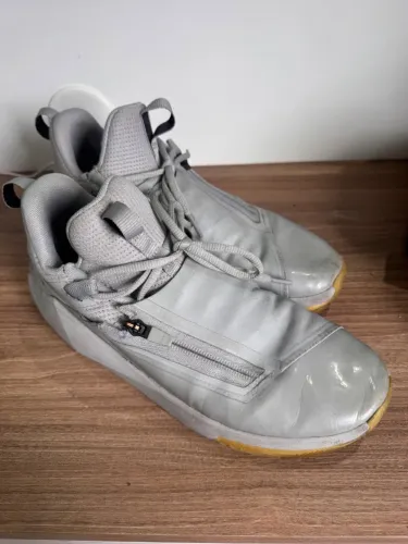 Tênis Jordan Jumpman Hustle ?Light Smoke Grey?