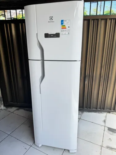 Geladeira DUPLEX Electrolux- estado de nova