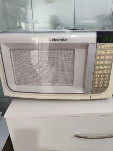 Micro-ondas Electrolux - Usado