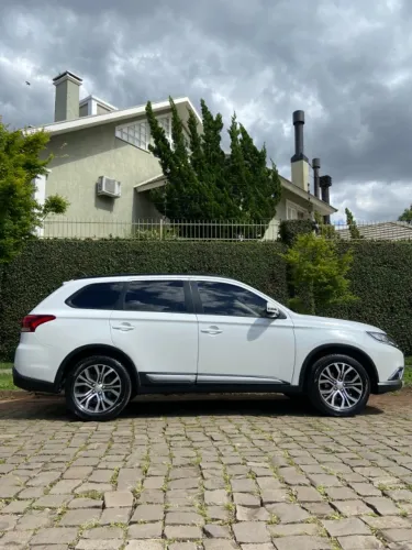 Mitsubishi Outlander 2.0 16V 160cv Aut. 2016