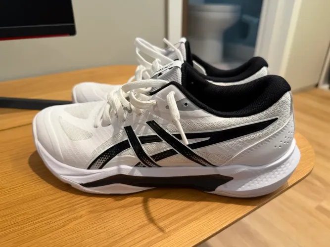ASICS GEL TACTIC 13 42 EU
