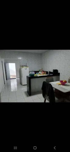 Vendo casa na vila Vitória próximo da avenida principal tel *... *