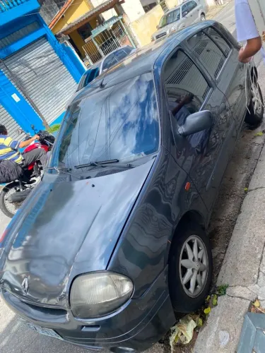 Renault Clio RT/ Privilège 1.6 16V 5P 2003