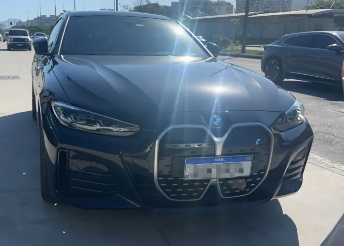 BMW i4 E-drive 35 M Sport (elétrico) 2024
