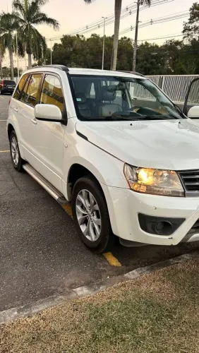 Suzuki Grand Vitara 2.0 16V 4x2/4x4 5P Mec. 2013