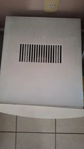 Vendo excelentes aparelhos de ar condicionado de janela 