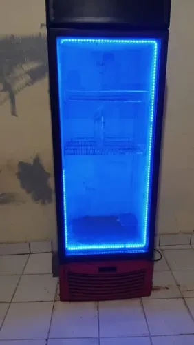 Freezer em bom estado de conservação