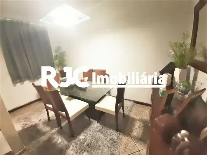 Casa para venda possui 130 metros quadrados com 3 quartos em Tijuca - Rio de Janeiro - RJ