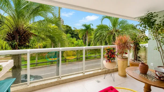Apartamento 3 suítes mobiliado à venda em Jurerê