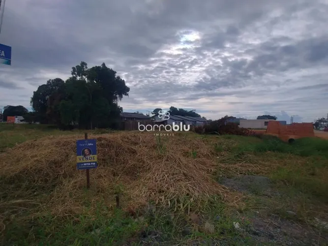 Terreno na principal avenida do bairro Quinta dos Açorianos em Barra Velha