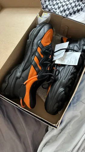 Tênis adidas originais