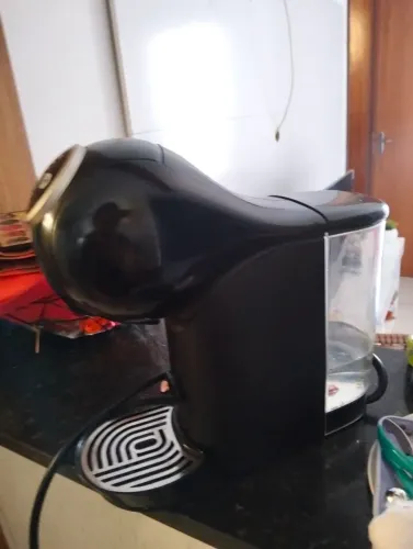 Cafeteira dolce gusto nova