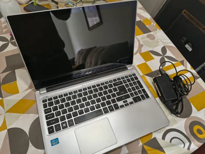 Notebook Acer core i3 10gb de ram 120gb de ssd americano top tela 15 touch screen