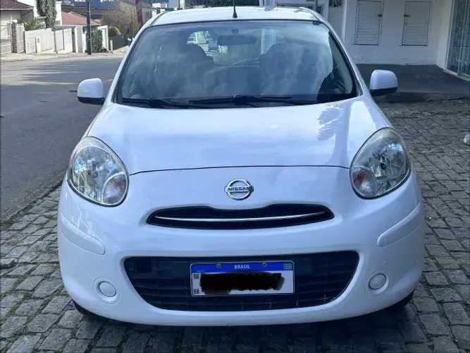Nissan March SV 1.6 16V Flex Fuel 2013