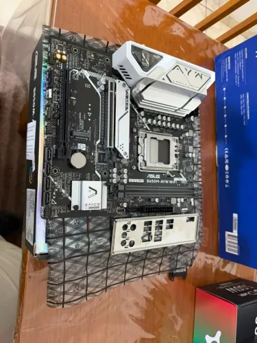 Placa Mãe Asus B650M AYW WI-FI