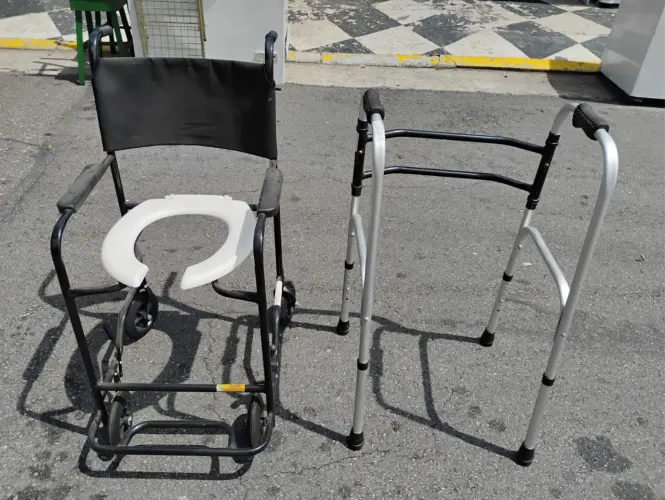 kit Andador e Cadeira de banho