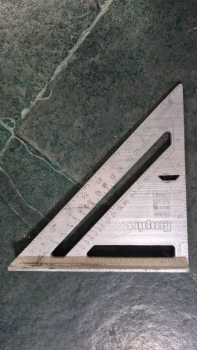 Esquadro alumínio 