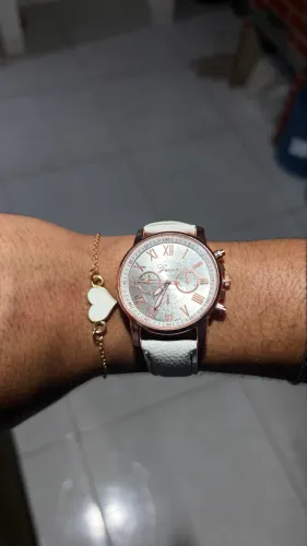 Conjunto Relógio feminino quartz e joia ( NÃO ACOMPANHA CAIXA)