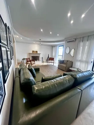 Apartamento com 156m², 4 quartos e 3 vagas MOBILIADO