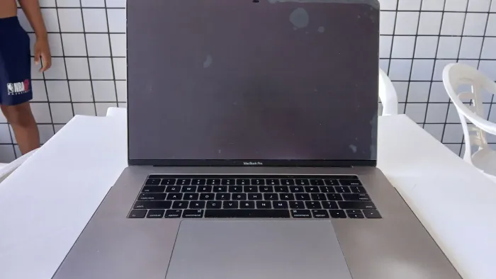 MacBook 15" (2017)