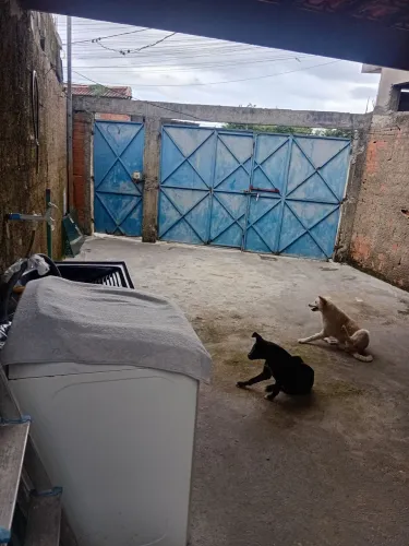 VENDE-SE CASA 150 m² com Garagem e Quintal Grande - Venda por Contrato