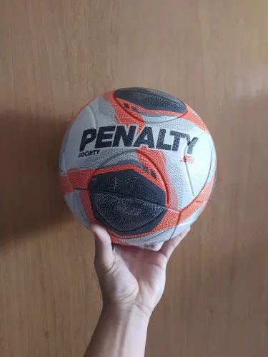 Bola penalty Society S11