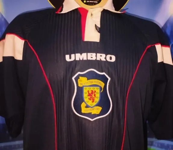 CAMISA ESCÓCIA RELÍQUIA ANOS 90 UMBRO