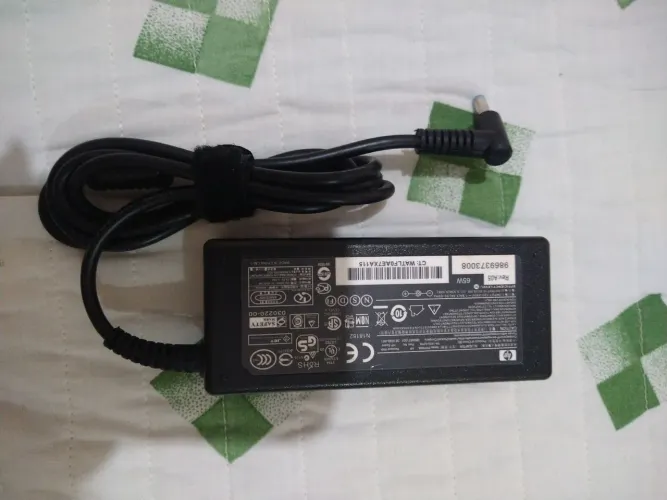 Carregador HP para Notebook HP-Spare PA-1650-32HN Usado 