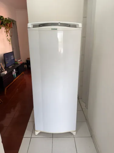 Geladeira Consul Frost Free 300 Litros Branca com Freezer Supercapacidade (110w)