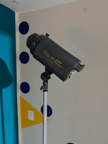 Flash atek 200 master + pedestal
