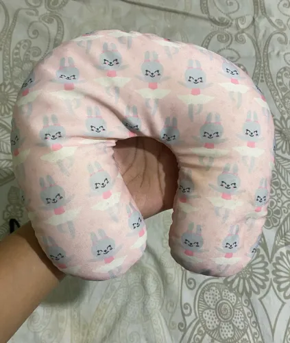 Almofada infantil de pescoço