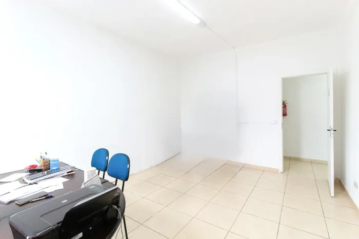 Sala comercial na Vila Carrão 20 metros. Oportunidade!
