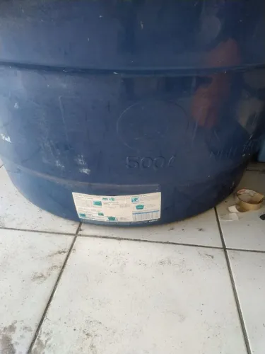Vendo esse tanque 500 l