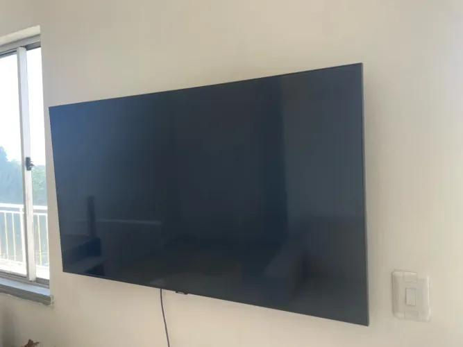 Smart TV Samsung - Liga e Sai Som, Sem Imagem - Para Conserto