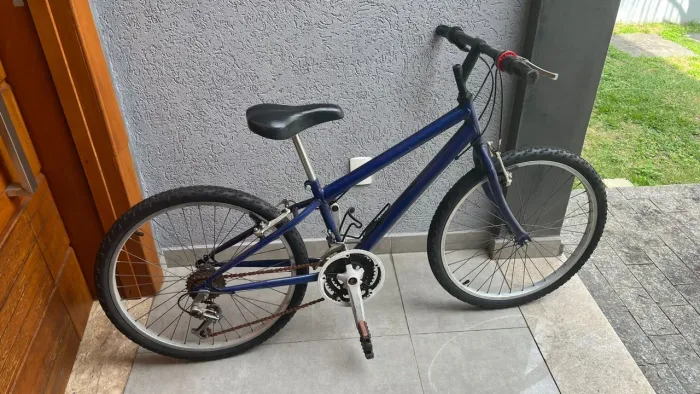 Bicicleta aro 24. 21 marchas