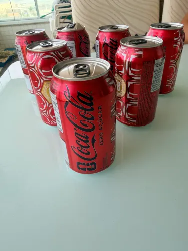 Coca cola lata