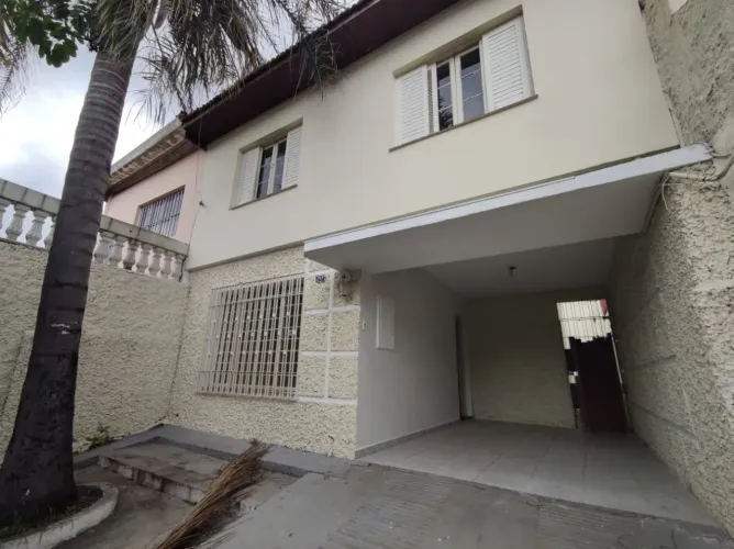 Sobrado á venda na Vila Piauí na Rua Afonso Claudio