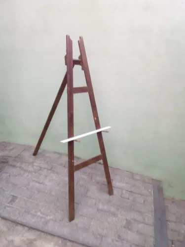 Cavalete para pintura desenho e ornamentação
