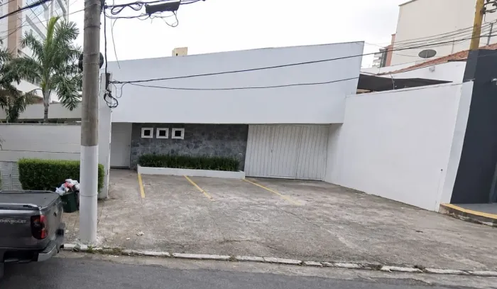 Prédio Comercial à venda ou locação em Perdizes - Rua Aimberê