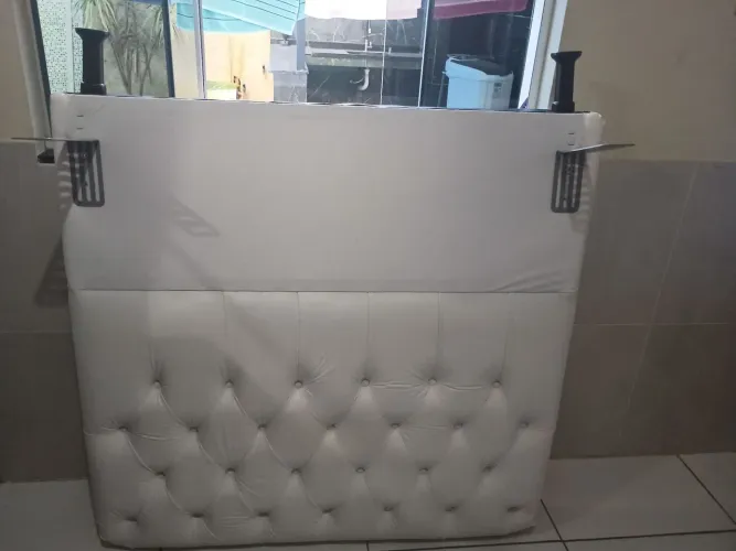 Cabeceira de cama solteirão