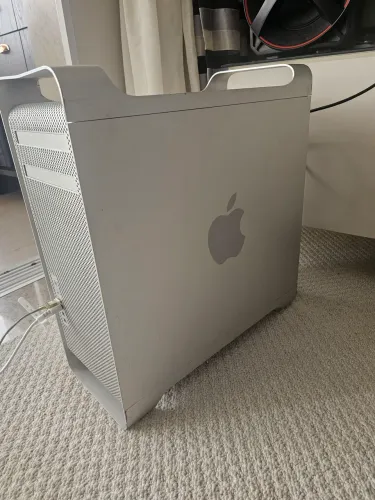Mac Pro 128gb RAM RX 550