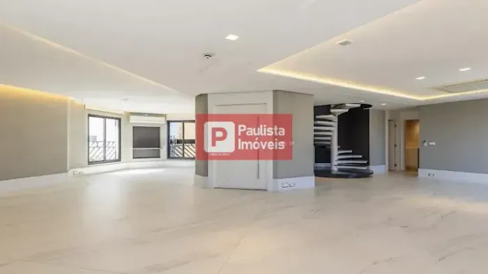 Cobertura a venda Exclusiva 440m² com Piscina e Vista Panorâmica no Campo Belo, São Paulo,