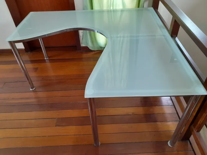 Mesa de vidro Tok&Stok