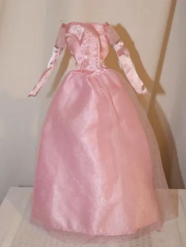 Fashion Pack Barbie Odette Lago dos Cisnes vestido rosa (raro)