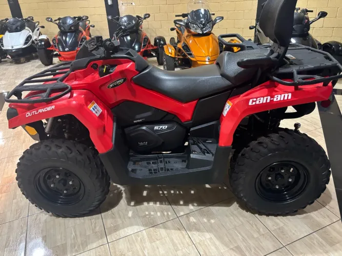 BRP Can-Am Outlander MAX 570 4X4 Quadriciclo 2022